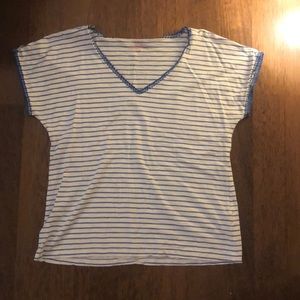 Vineyard Vines striped t-shirt